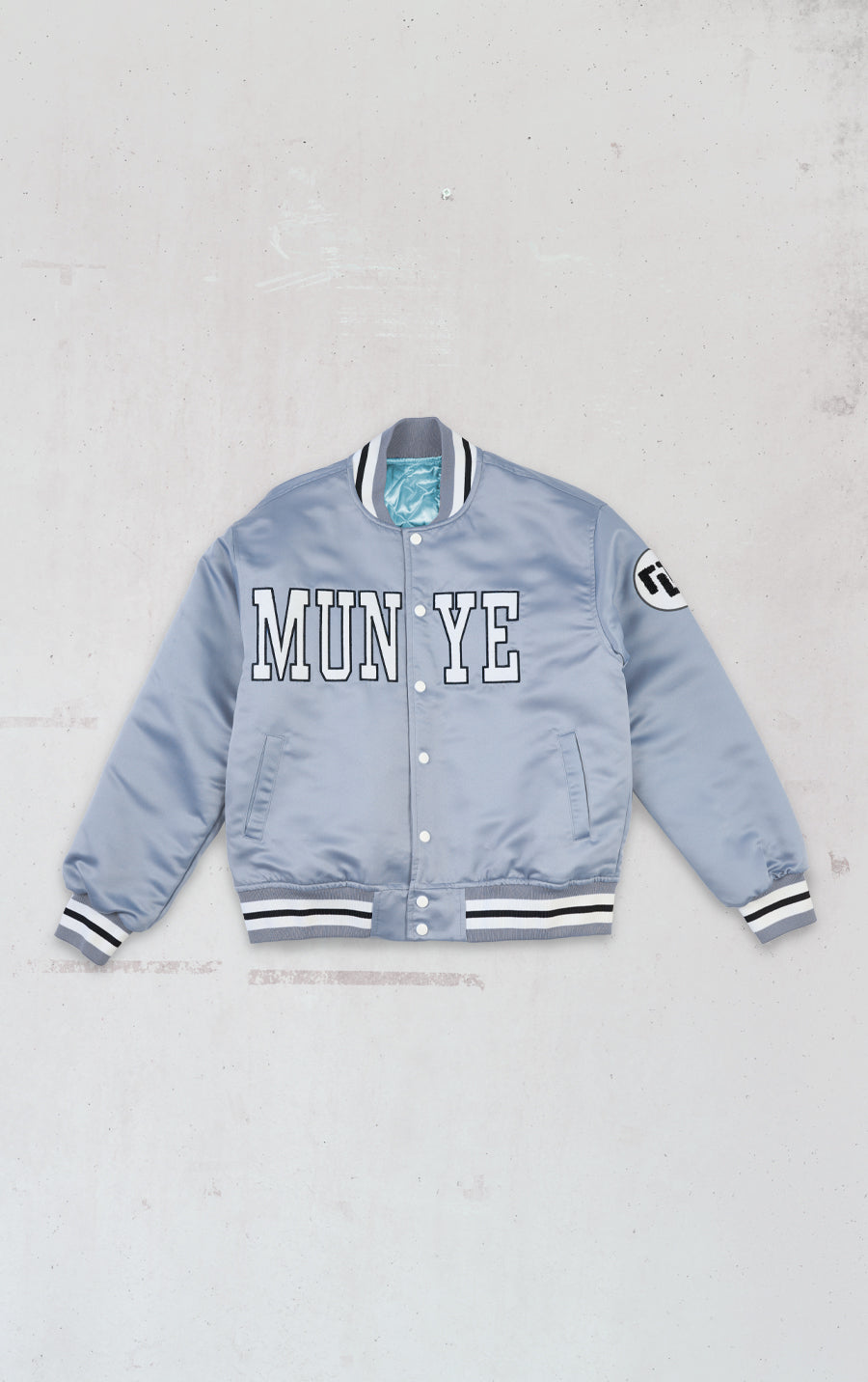 MUNYÉ Bomber 2.0 Steel Grey